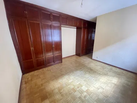 Flat in calle de Alonso Saavedra - Photo 18