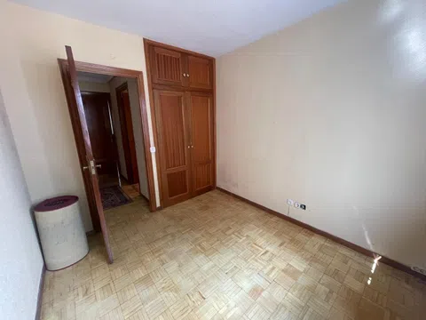 Flat in calle de Alonso Saavedra - Photo 19
