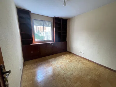 Flat in calle de Alonso Saavedra - Photo 20