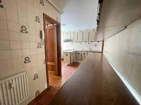 Flat in calle de Alonso Saavedra - Photo 6