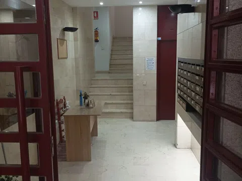 Flat in calle de los Tres Peces - Photo 2