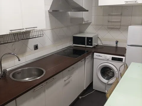 Flat in calle de los Tres Peces - Photo 4