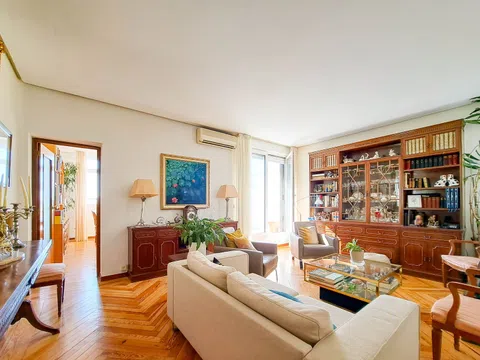 Penthouse in calle de Ibiza - Photo 15
