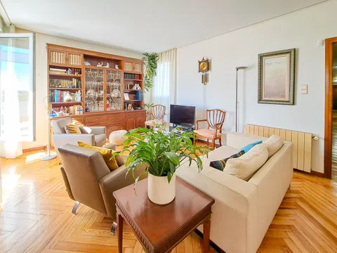 Penthouse in calle de Ibiza - Photo 16