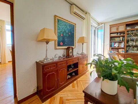 Penthouse in calle de Ibiza - Photo 17
