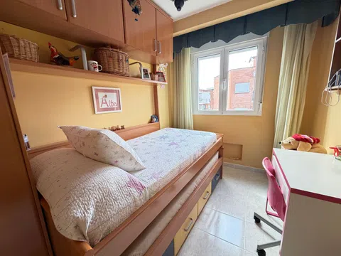 Flat in calle Puerto de las Pilas - Photo 11