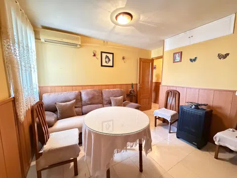 Flat in calle Puerto de las Pilas - Photo 13
