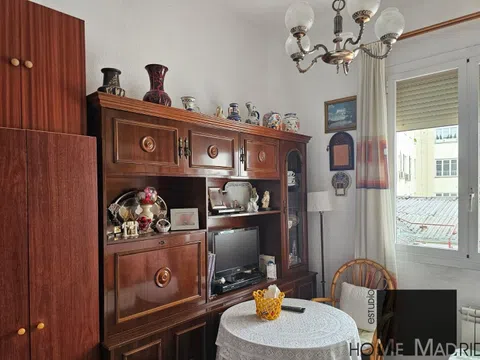 Flat in calle de Martín de los Heros - Photo 8
