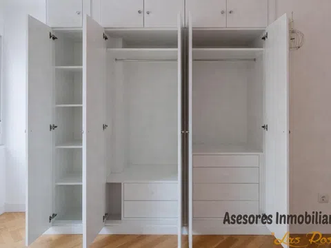 Flat in calle de Sofía - Photo 10
