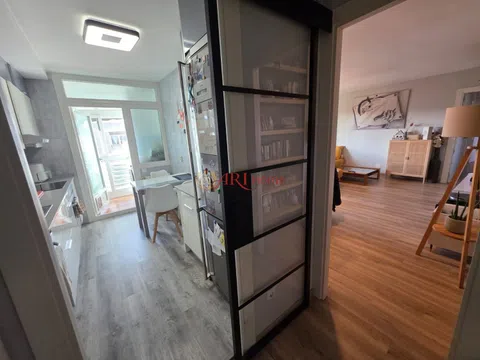 Flat in calle Alcalá - Photo 17