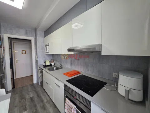 Flat in calle Alcalá - Photo 20