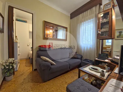 Flat in calle de Cartagena - Photo 2