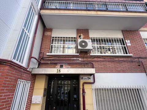 Flat in calle Puerto del Monasterio, 18 - Photo 2