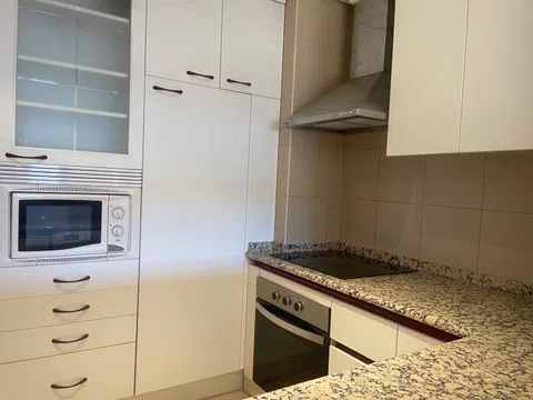 Flat in calle de Raimundo Fernández Villaverde - Photo 17