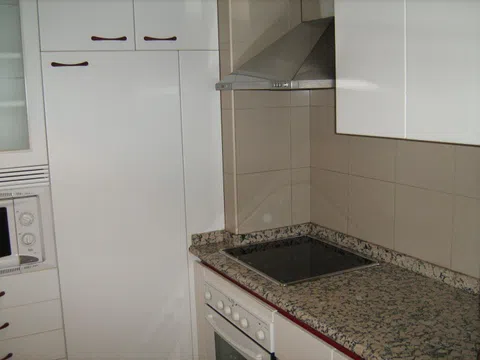 Flat in calle de Raimundo Fernández Villaverde - Photo 18