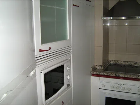 Flat in calle de Raimundo Fernández Villaverde - Photo 9