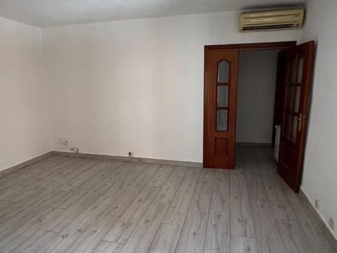 Flat in calle Alcatraz - Photo 18