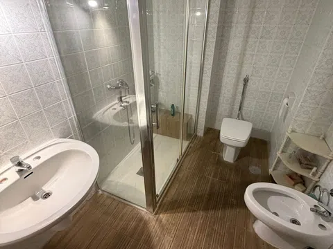 Flat in calle de Arturo Soria - Photo 2