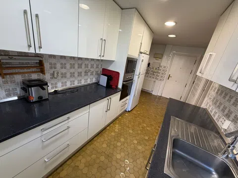 Flat in calle de Arturo Soria - Photo 9