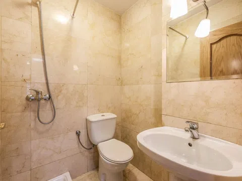 Flat in calle de Barbieri - Photo 15