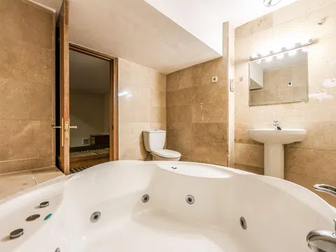 Flat in calle de Barbieri - Photo 17