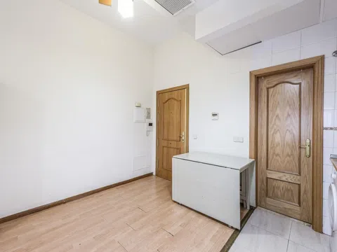 Flat in calle de Barbieri - Photo 7