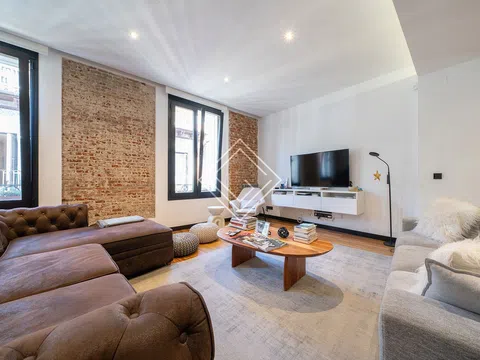 Flat - Photo 2