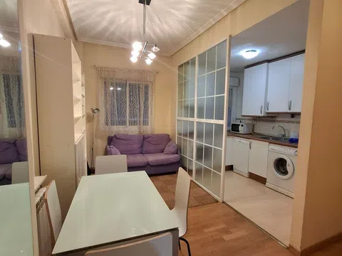 Flat in CL Vicente Caballero - Photo 2