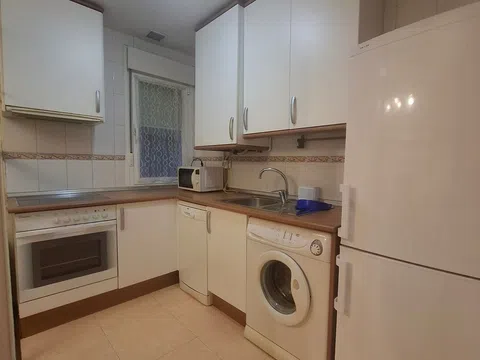 Flat in CL Vicente Caballero - Photo 5