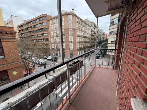 Flat in calle de Narciso Serra - Photo 2