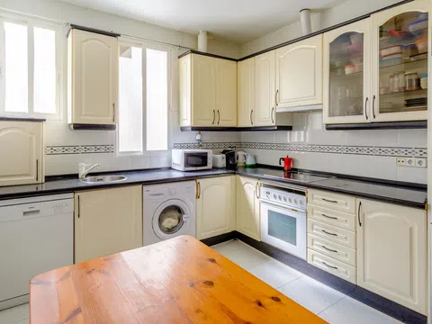 Flat in calle de Antonio Palomino - Photo 3