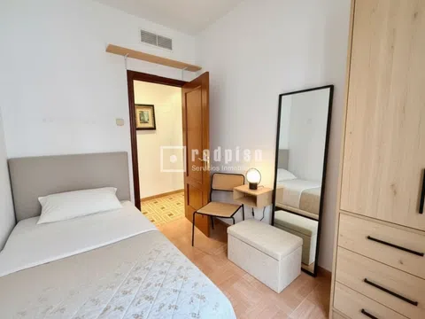 Flat in calle de la Infanta Mercedes - Photo 15