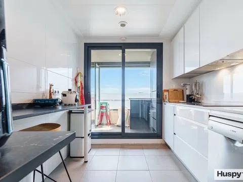 Flat in calle Teresa López Valcárcel - Photo 10