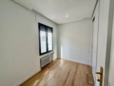 Penthouse in calle de Quintana - Photo 15