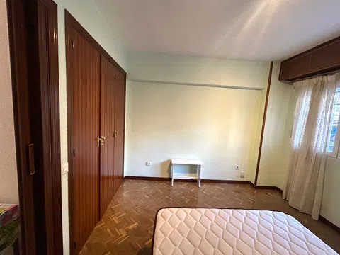 Flat in avenida de Monforte de Lemos - Photo 5