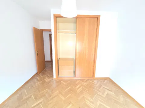 Flat in calle de Paradinas - Photo 14