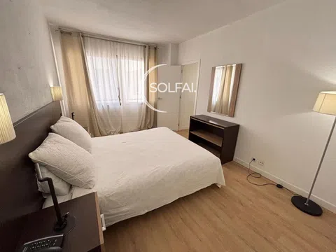 Flat in calle de Villanueva - Photo 10