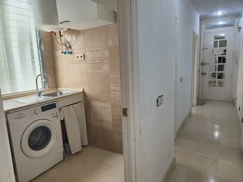 Flat in calle de Rafael de Riego - Photo 4