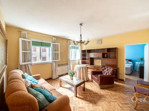 Flat in calle del Quince de Agosto - Photo 2