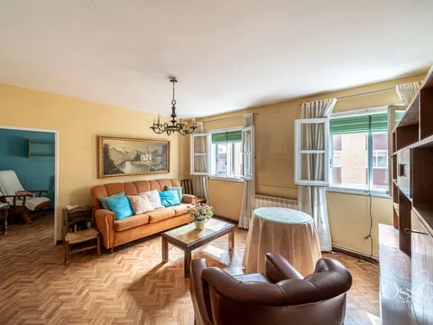 Flat in calle del Quince de Agosto - Photo 3