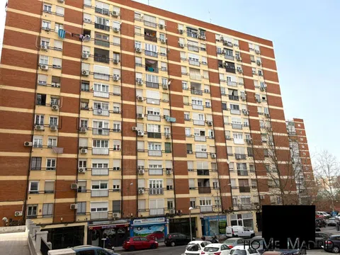 Flat in plaza de Arteijo - Photo 1