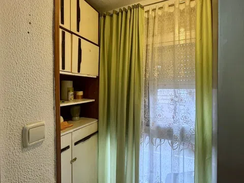 Flat in calle Helena de Troya - Photo 3
