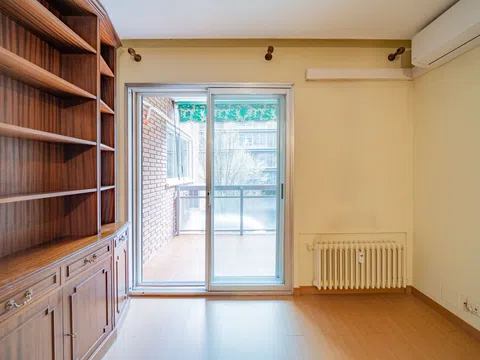 Flat in calle de Zurbarán - Photo 1