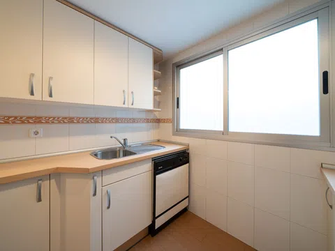 Flat in calle de Zurbarán - Photo 20