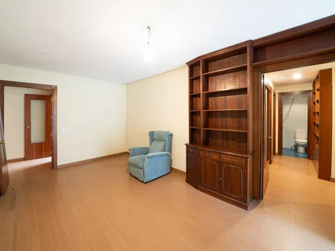 Flat in calle de Zurbarán - Photo 4