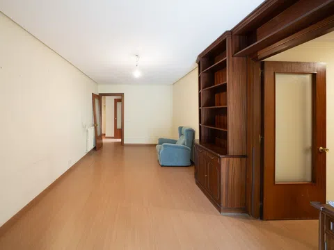 Flat in calle de Zurbarán - Photo 5