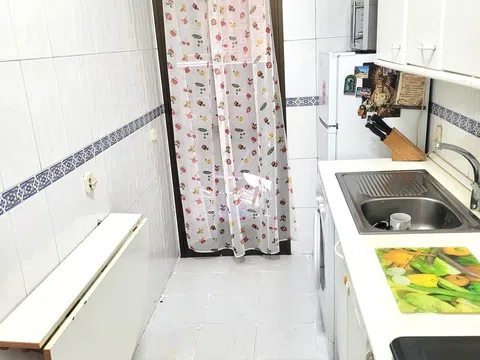 Flat in calle Aeronave - Photo 16