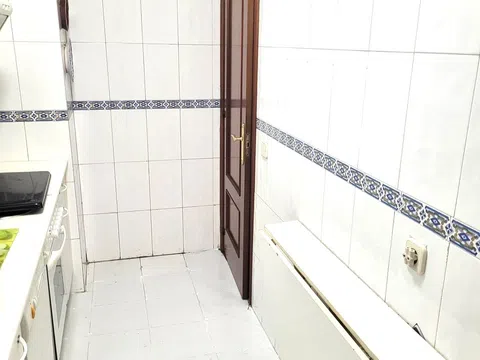 Flat in calle Aeronave - Photo 5