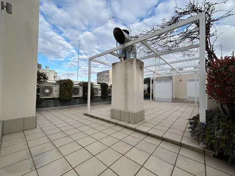 Flat in calle de Juan Álvarez Mendizábal - Photo 17