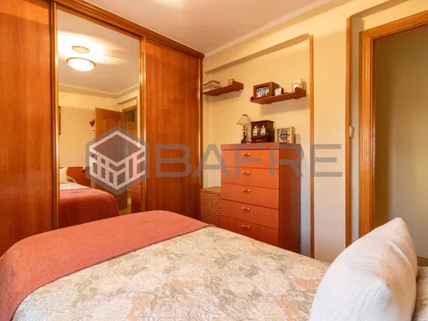 Flat in calle de San Elías - Photo 17